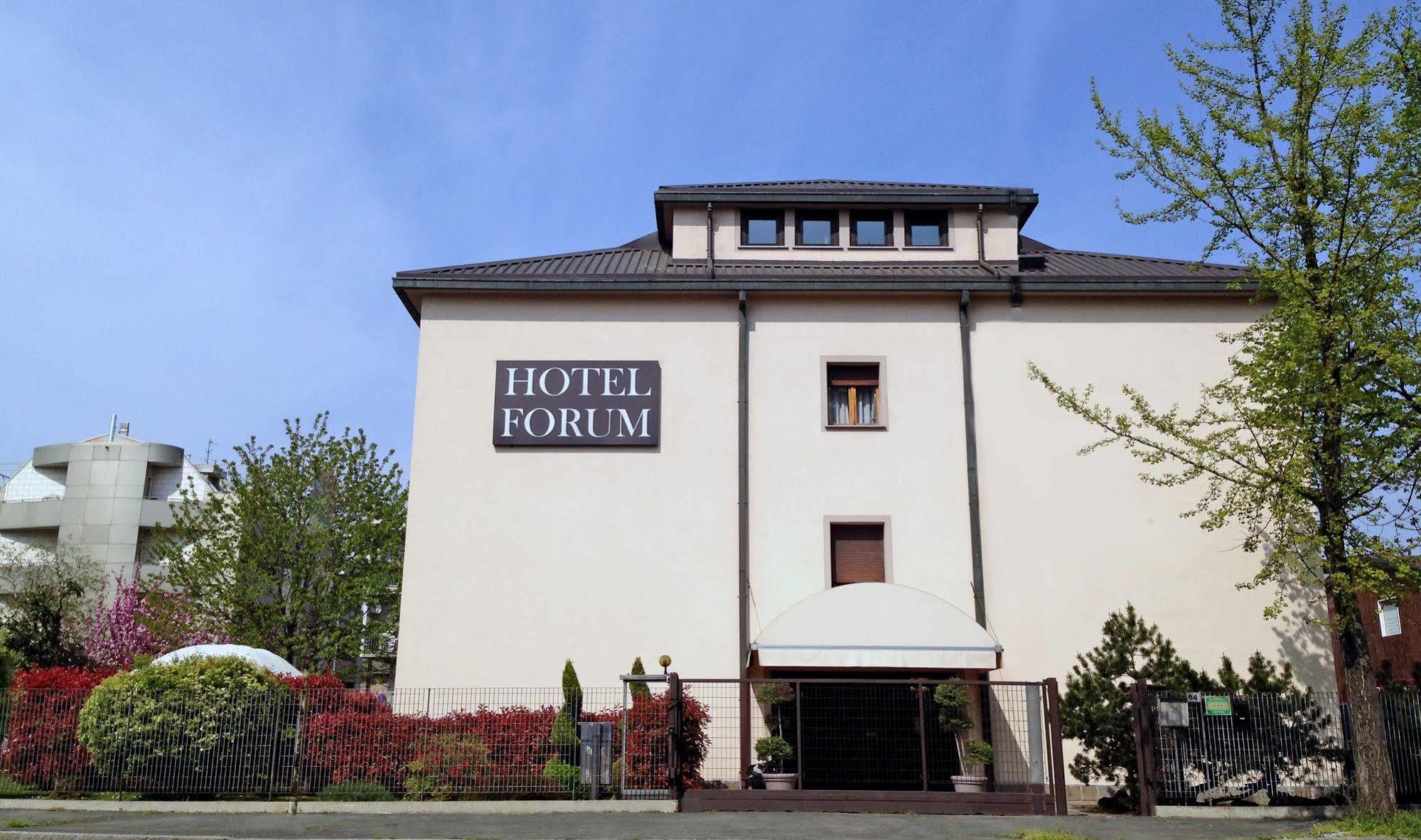 Hotel Forum Rozzano Exterior foto